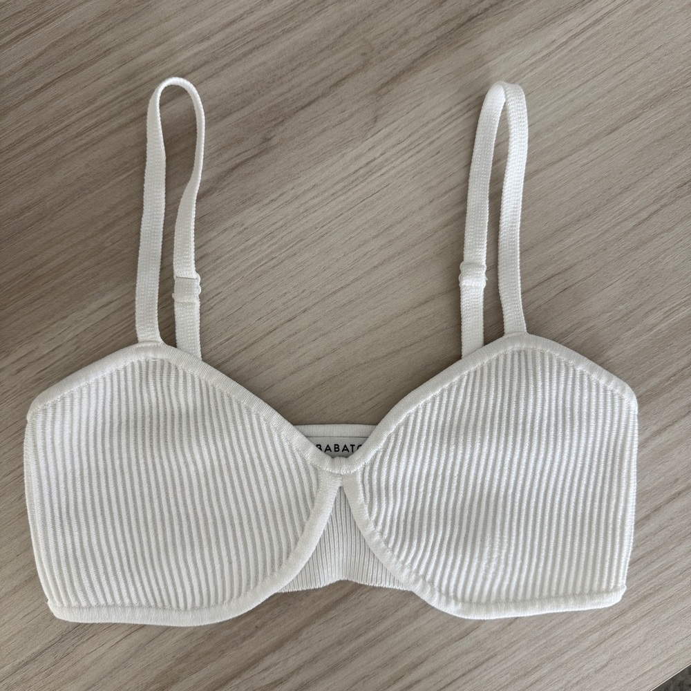 Babaton Ribbed Bralette 🤍